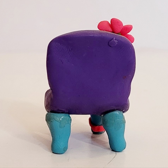 Mini clay chair - Picture 3 of 7